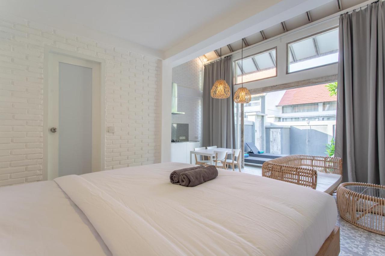 White Studio, villa with private pool Canggu Esterno foto