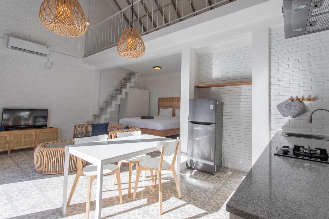 White Studio, villa with private pool Canggu Esterno foto